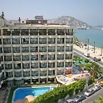 By Karaaslan Hotel Kusadası