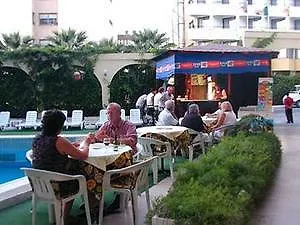 باي كاراسلان إن 4* كوشاداسيه