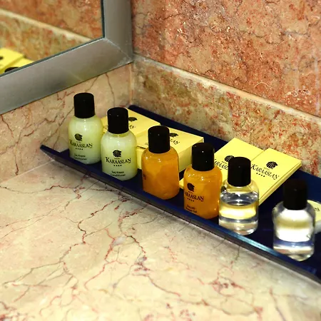 By Karaaslan Otel Kuşadası