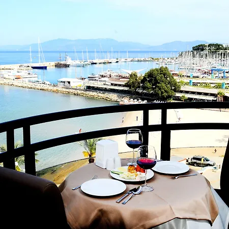 By Karaaslan Kuşadası