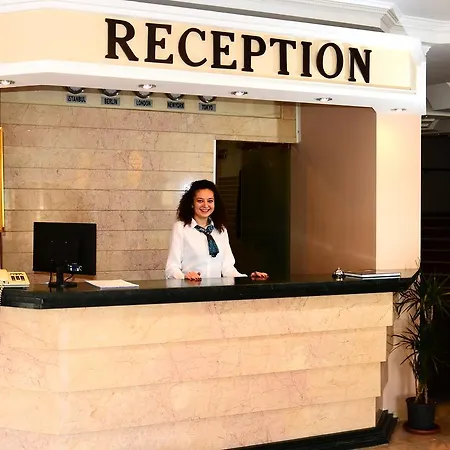 باي كاراسلان إن 4*