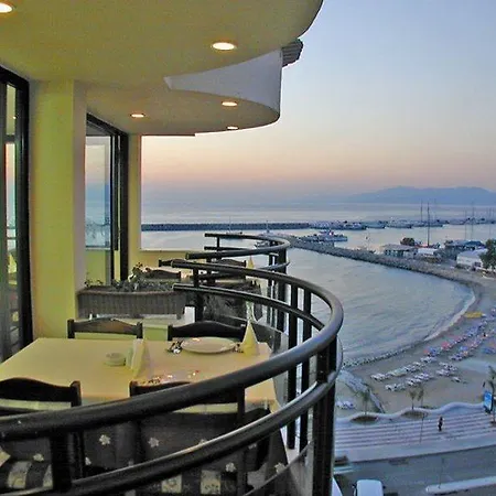 By Karaaslan 4* Kuşadası